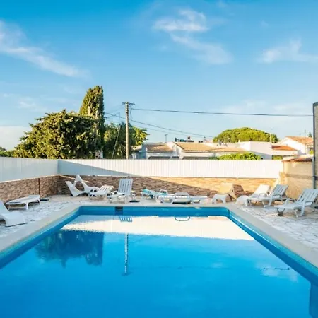 T1 Anastacio 아파트 *